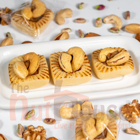 Aleppo Iozina with Cashews & Mondarine